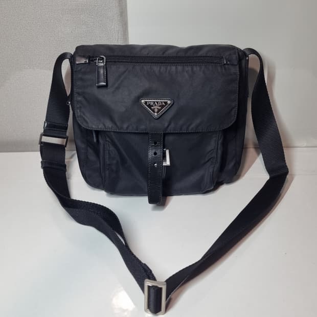 정품 프라다 메신저백 크로스백
