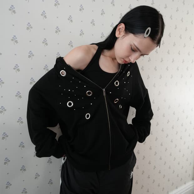 Stud Circle-ring Hoodie 블랙