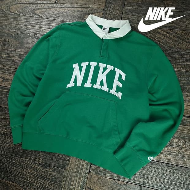 [나이키] 빅로고 카라 맨투맨 그린 M20001