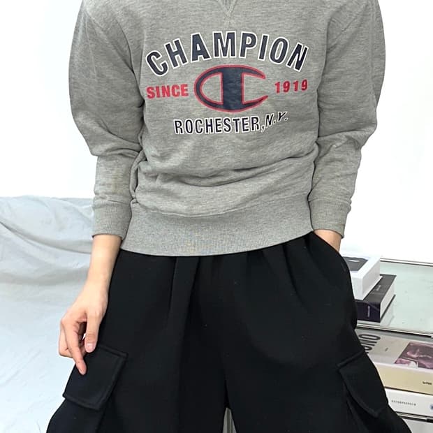 챔피온 그레이 빅로고 맨투맨