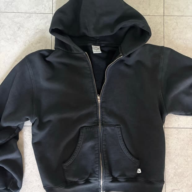 아킴보 클럽 faded black zip up hoodie L