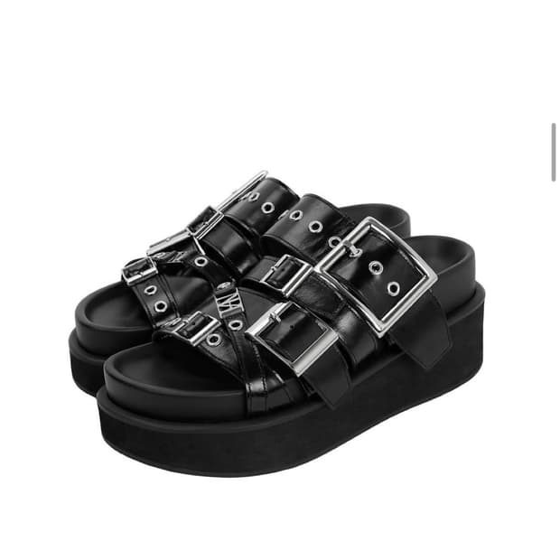 트리밍버드 BOLD BUCKLE FLATFORM SLIDES /BLACK