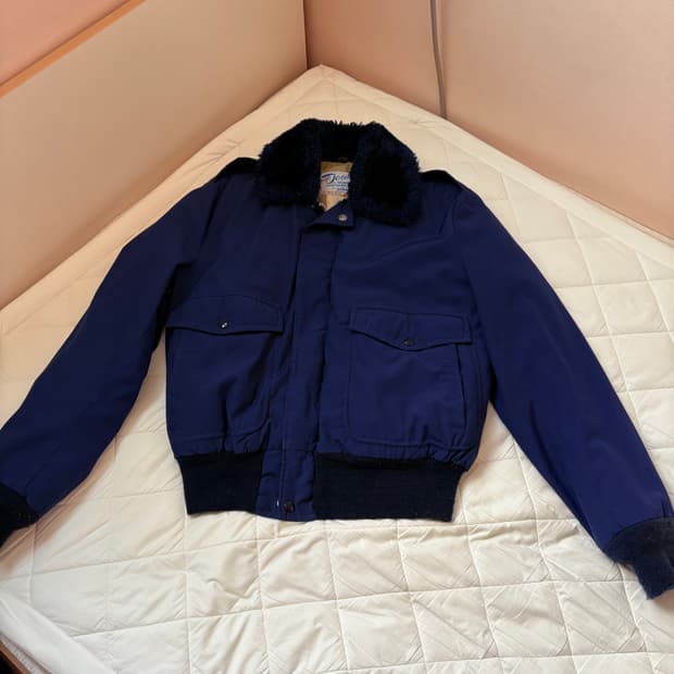 80’s 쇼트 봄버