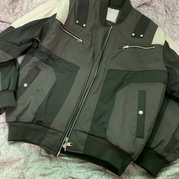 언더마이카 와니 카메 멀티 블록 포켓 터틀 봄버 드리프트우드 - 22FW
