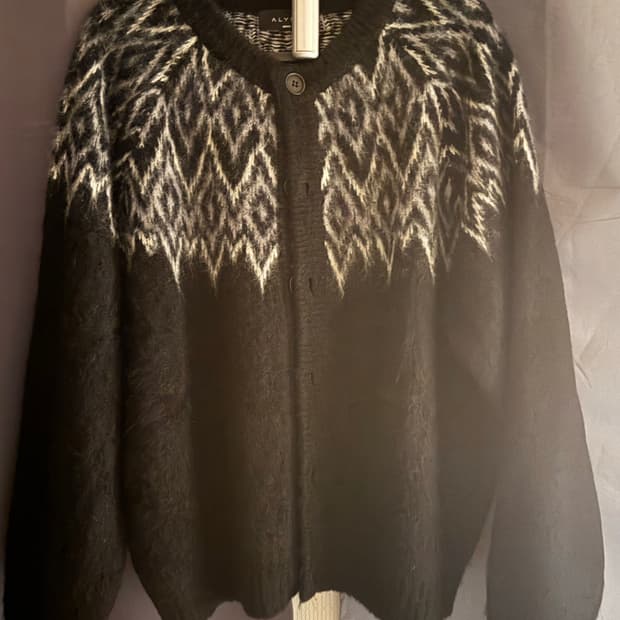 노르딕 라운드 니트 가디건 (블랙)