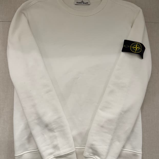 스톤아일랜드 맨투맨 급처 