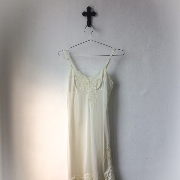 Lace point slip onepiece