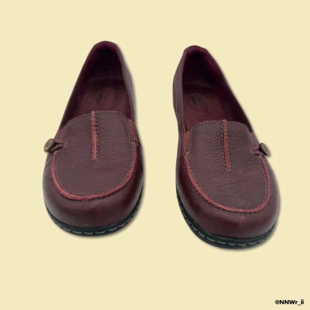 CLARKS MARY JANE BURGUNDY
