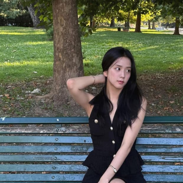 Self-portrait 셀프포트레이트 포인텔 니트 미니원피스