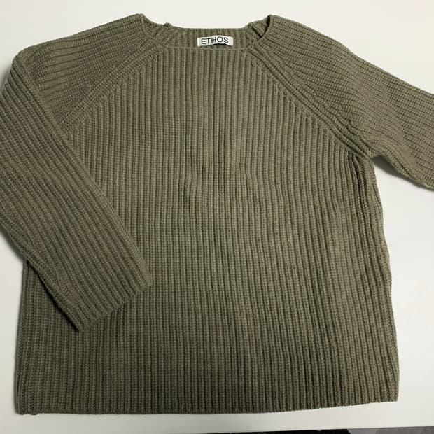 에토스 니트(카키)