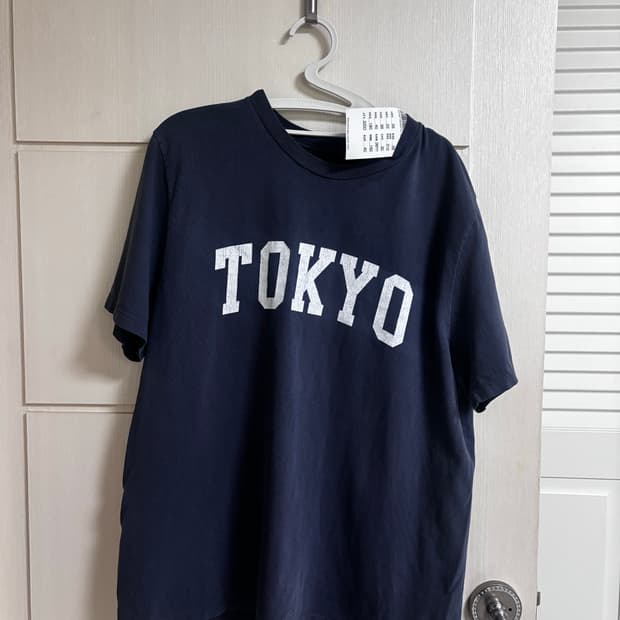 브랜디멜빌 TOKYO 한정 반팔티 네이비 (텍달린 새상품)