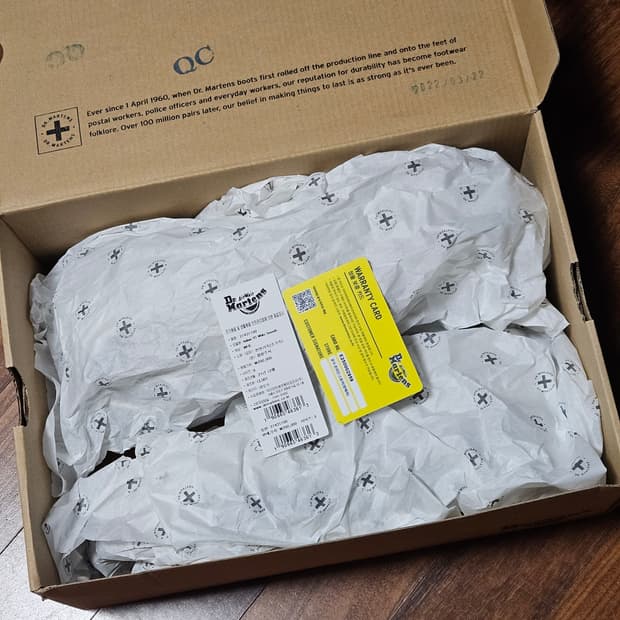 닥터마틴 아드리안 YS 화이트 280