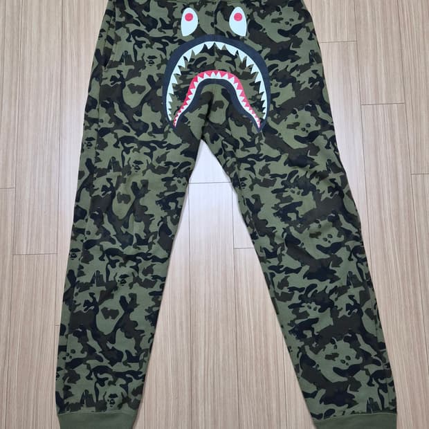 베이프 바지