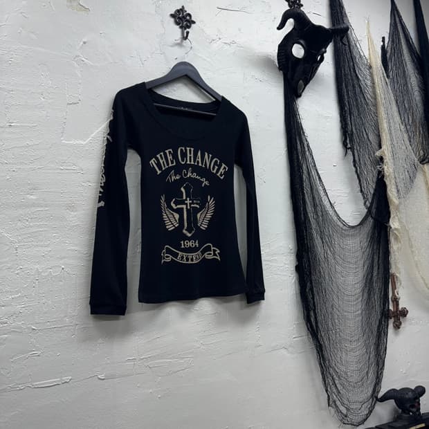 La 00s lettering cross ribbed cut sew