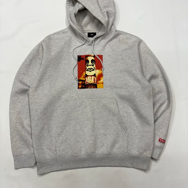 Obey 오베이 30주년 한정판 후드티