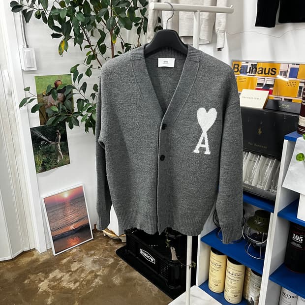 아미 빅하트 가디건 S