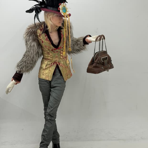 데카르넹 발망 10AW 쇼피스 브로케이트 벰베르그 바로크 나폴레옹 재킷