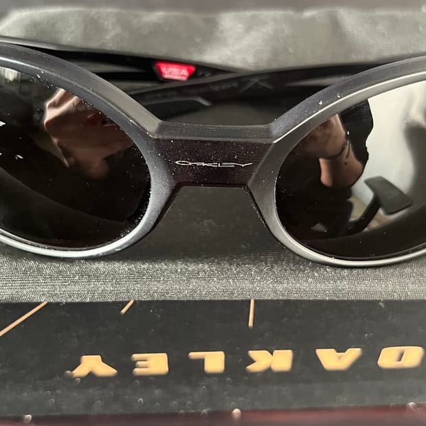 오클리 리덕스 아이자켓