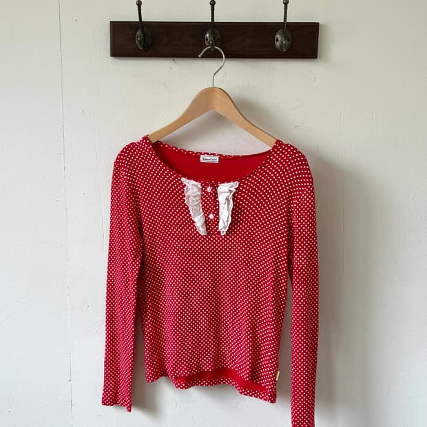 Ribbon Casket 레이스 도트 탑