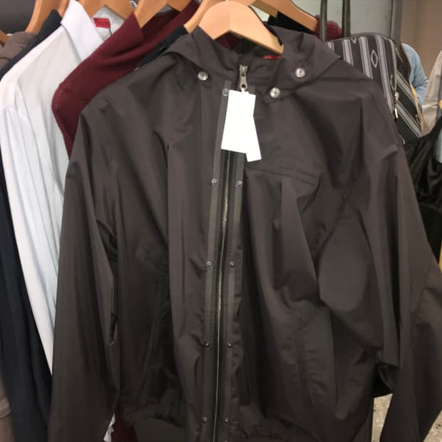 미스치프 바람막이