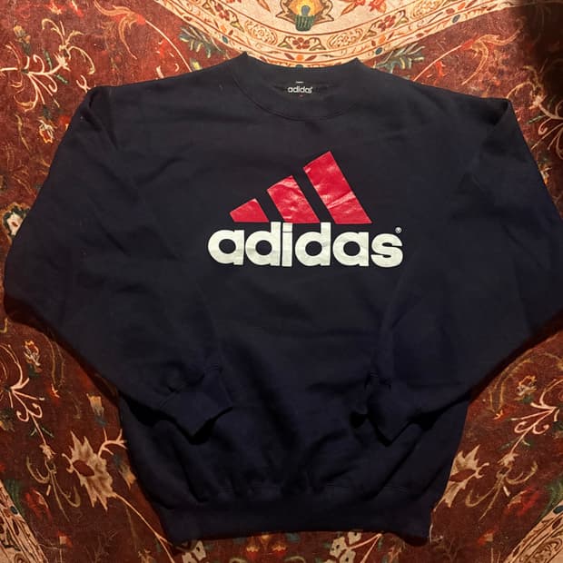 90’s Adidas sweatshirt