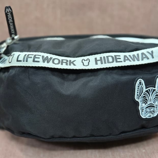 라이프워크 블랙 힙색 강아지 패치