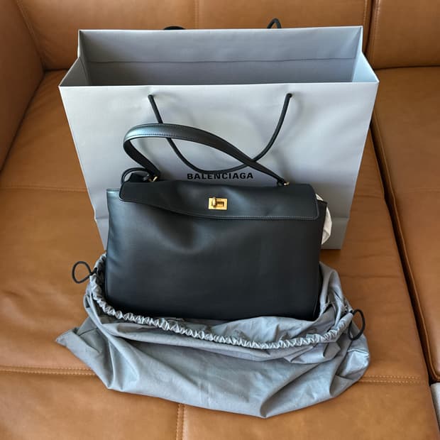 발렌시아가 로데오백 미디엄 블랙 