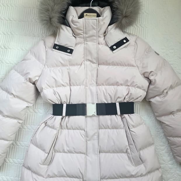 무스너클 실버폭스 벨티드 패딩