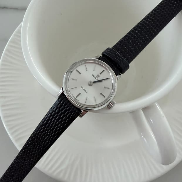 [Omega] De Ville Silver watch