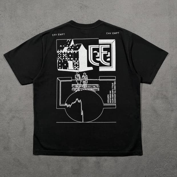 Cav Empt 카브엠트 obligations 블랙 반팔