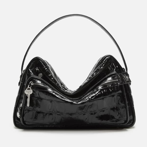 아크네스튜디오 26ss 카메로백/블랙