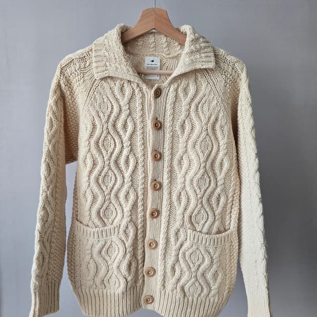 울100% 클래식 핸드니트 케이블 가디건