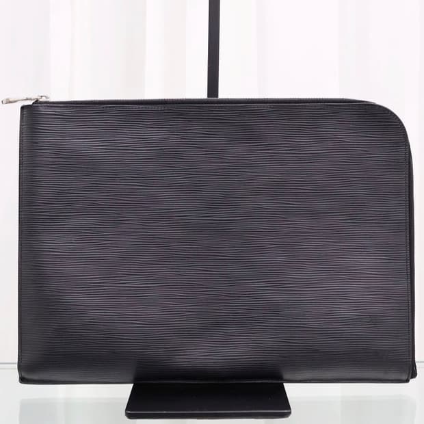 루이비통 포쉐트 주르 GM 에삐 클러치백