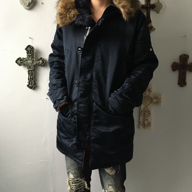 Alpha inderstries navy fake fur hood jum