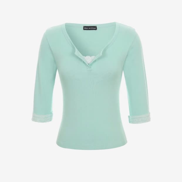 WSC archive_Lace hidden button Tee