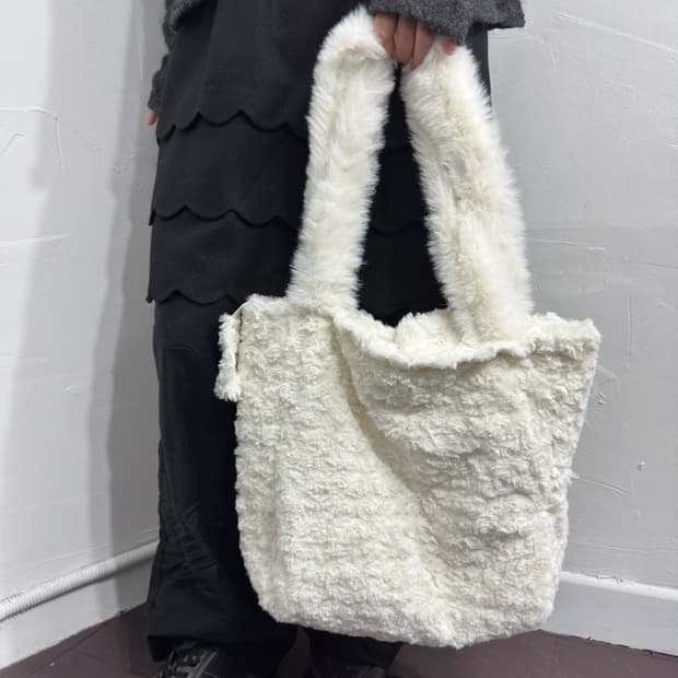 mary quant white fur bag