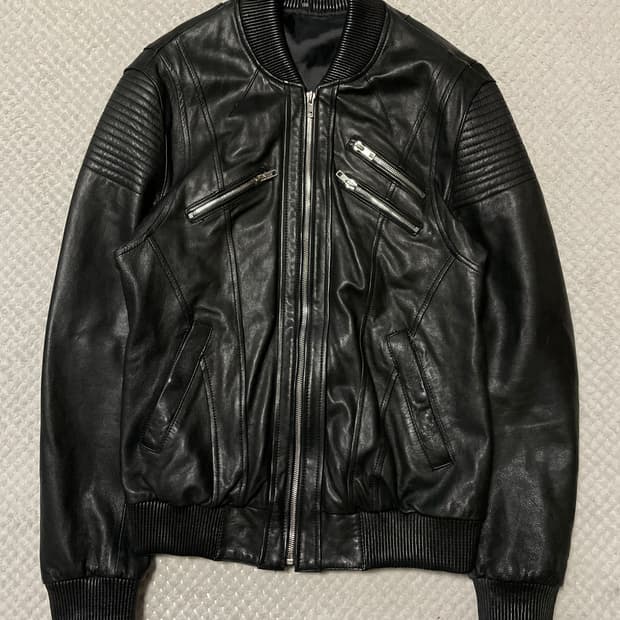 웨스턴 무드 이테리 램스킨 양가죽 절개 레더 자켓