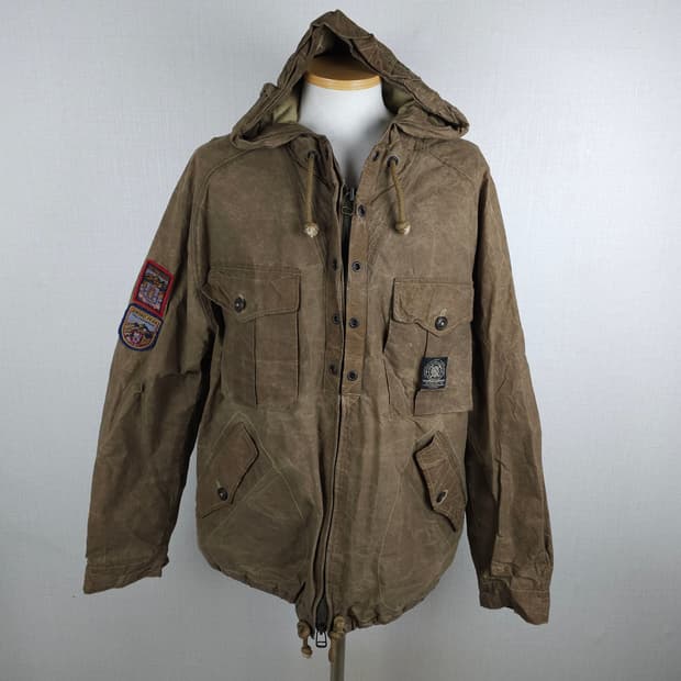 폴로 왁싱점퍼 남자110사이즈 