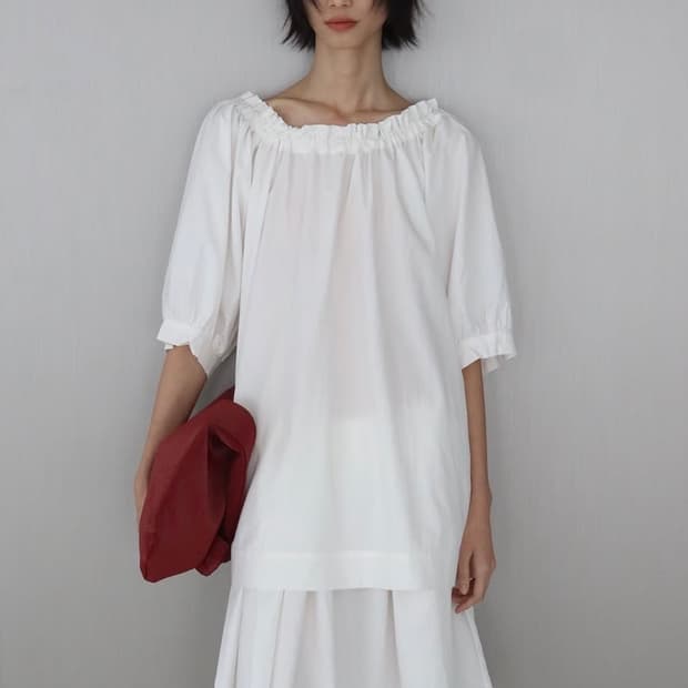 아모르샤이 백리본 블라우스 화이트