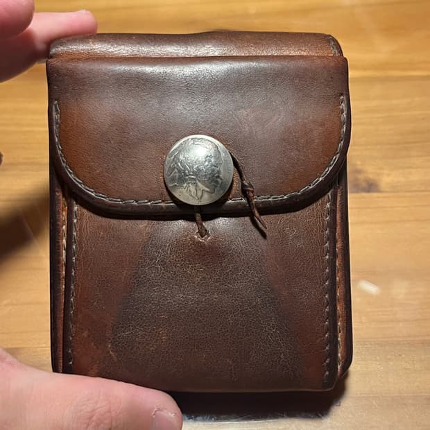 [희귀/풀에이징] 고로스(goro's) 새들 레더 이단 지갑 - 버팔로 