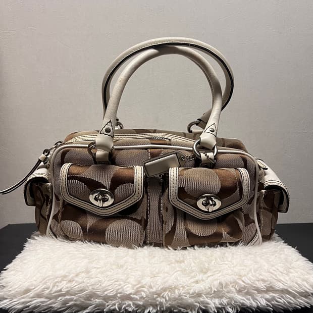 coach vintage turnlock hobo bag 코치 바게트백