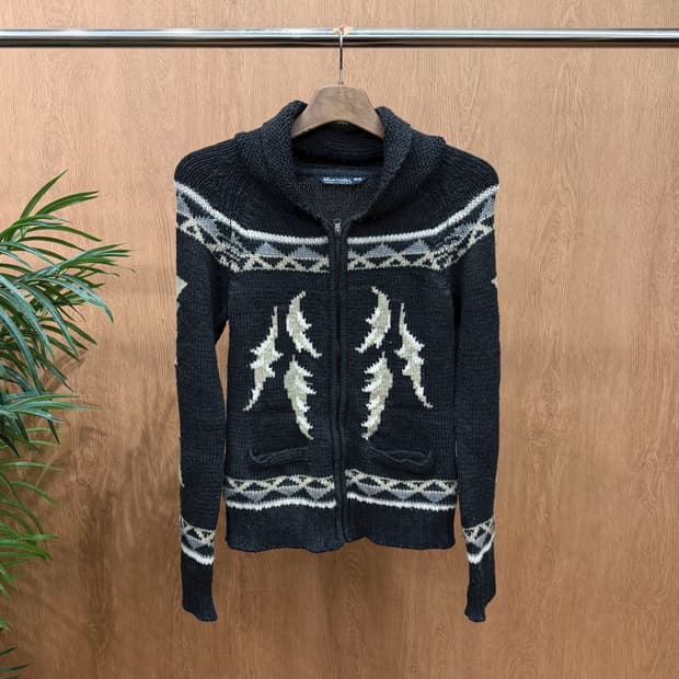 블루노트 니트 집업 가디건 드림캐처 자카드 패턴 디테일 슬림핏 블랙