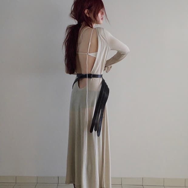 프레클 backless sheer maxi dress 베이지
