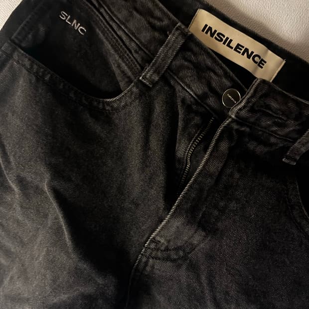 인사일런스 와이드 버뮤다 팬츠