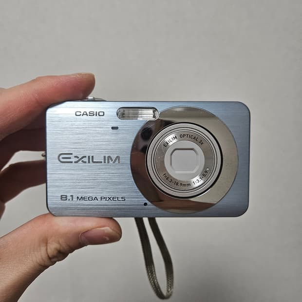 (카리나, 토모토모 디카) 카시오 엑슬림 EX-Z80