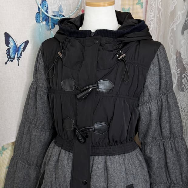 블랙 & 그레이 후드 더플 패딩 자켓