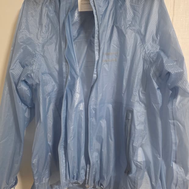 옵티 바람막이 M 사이즈 팬매합니다