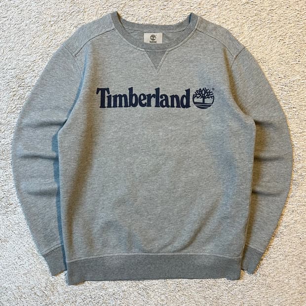 팀버랜드 TIMBERLAND 스펠로고 맨투맨 그레이 S