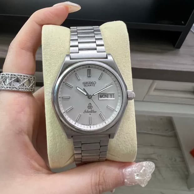 세이코 실버웨이브 쿼츠 시계