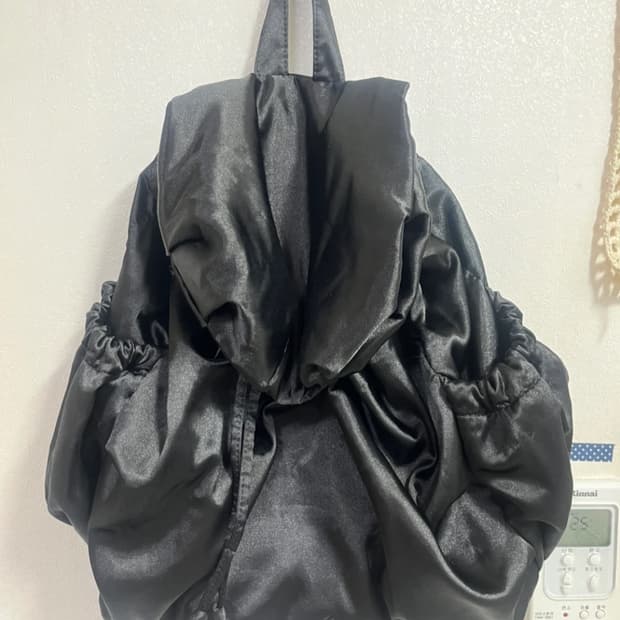 드로우 새틴 백팩 